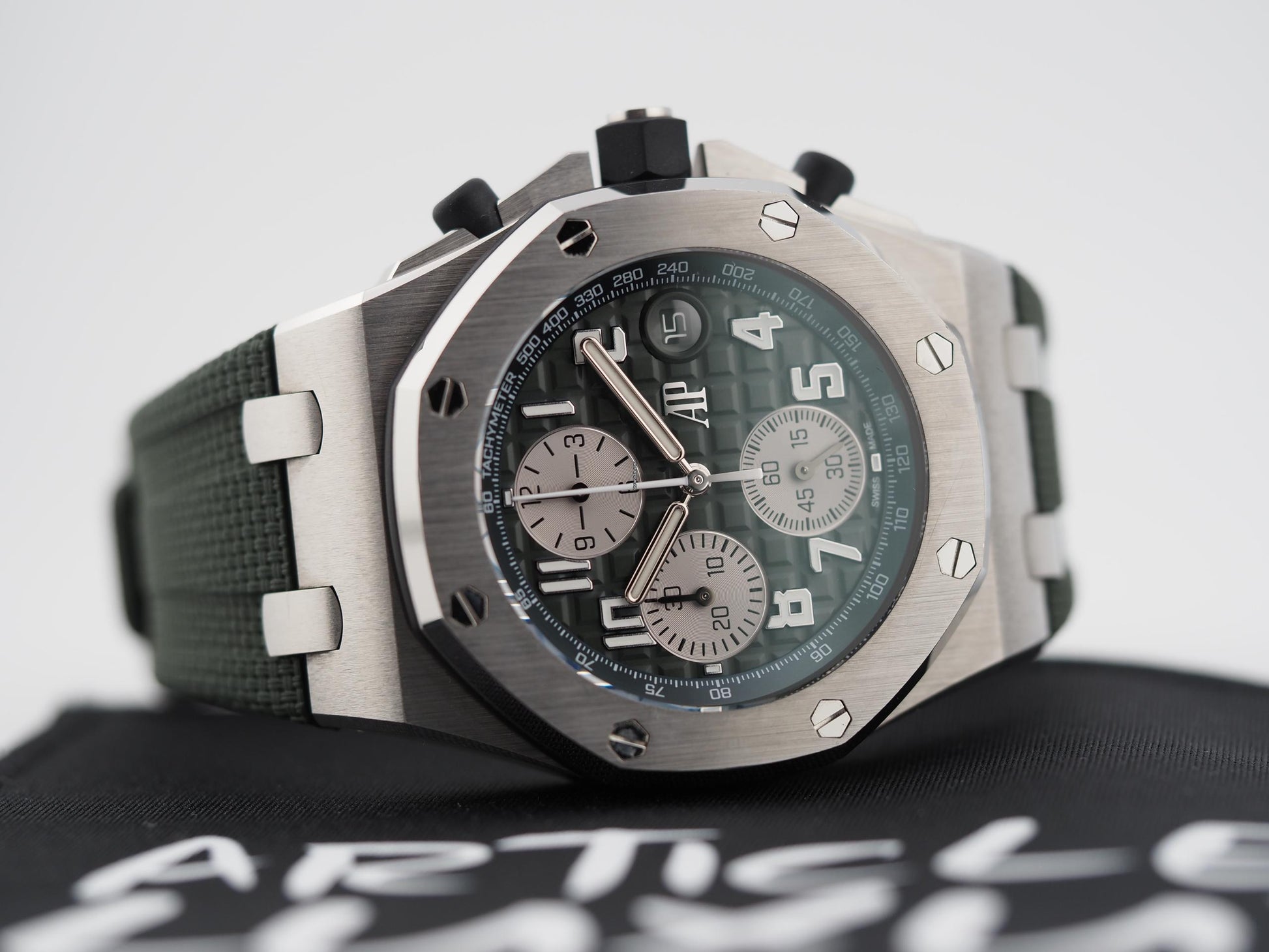 Audemars Piguet Royal Oak Offshore Chronograph 26238TI.OO.A056CA.01