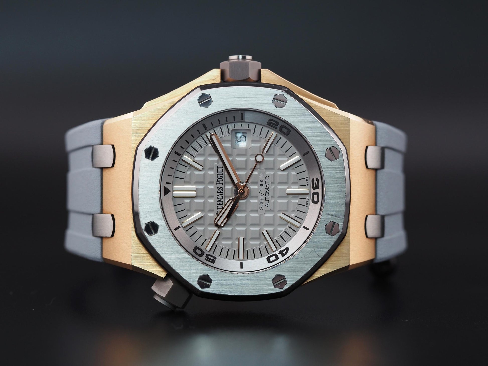Audemars Piguet Royal Oak Offshore Diver 15711OI.OO.A006CA.01