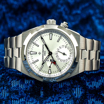 Vacheron Constantin Overseas Dual Time Ref. 7900V Silver Dial | Full Set