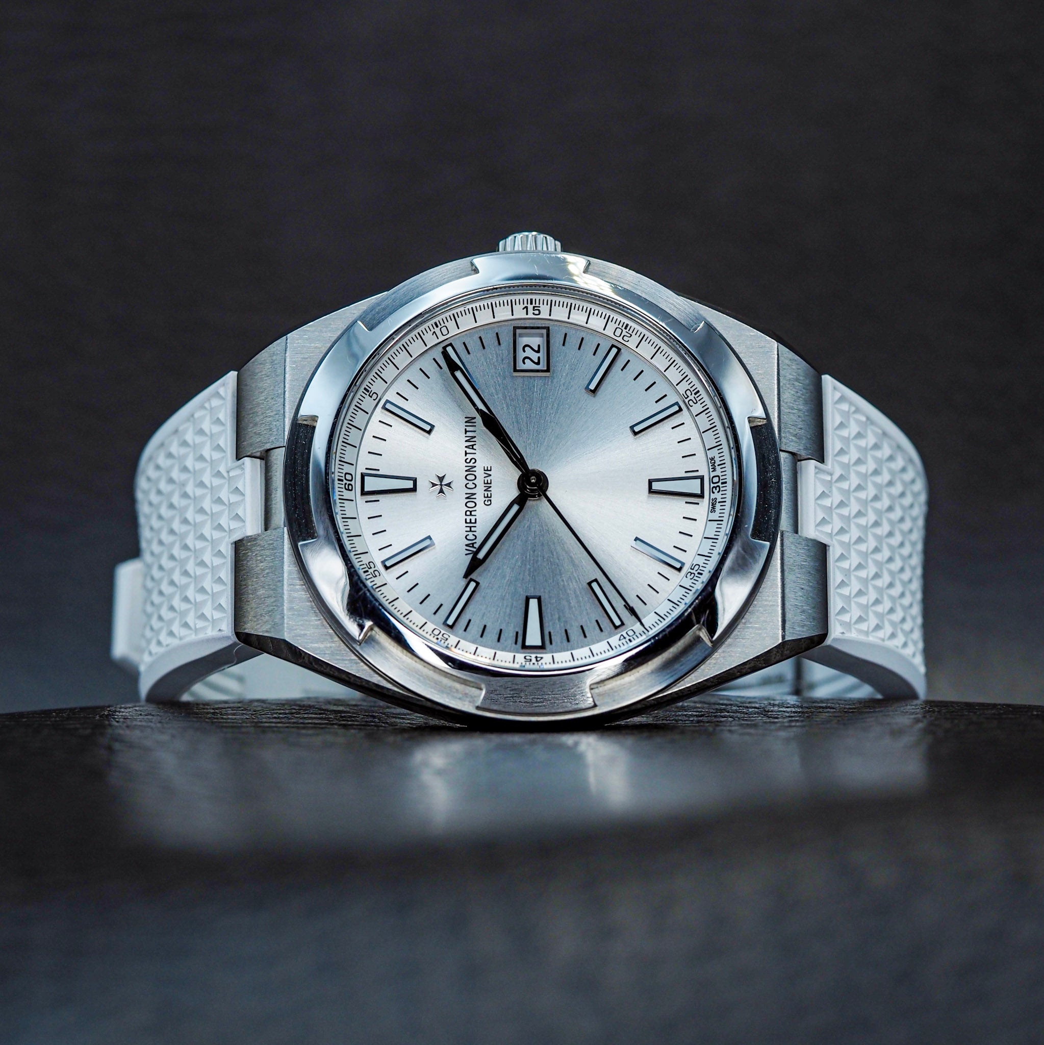 Vacheron Constantin 2018 Overseas White Dial 4500V