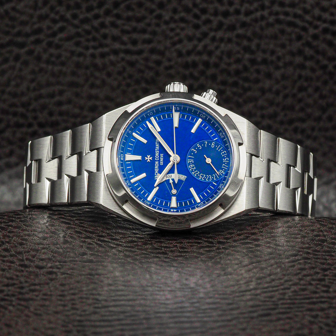 2019 Vacheron Constantin Overseas Dual Time 7900V Flat Blue