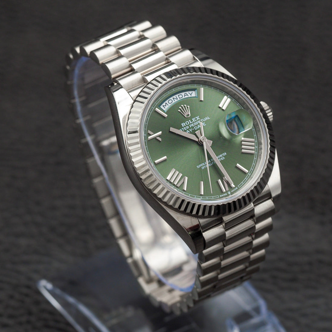 Rolex Day-Date 40 Olive Dial White Gold Full Set 2023