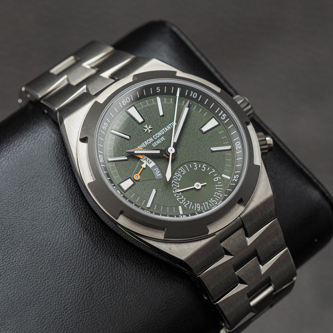 Vacheron Constantin Overseas Grand Complication "Cardinal Point" 7930V/210T-H075 Green Dial