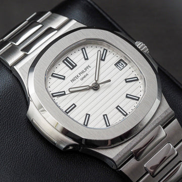 Patek Philippe Nautilus 5711/1A White-Piano Full Set 2014