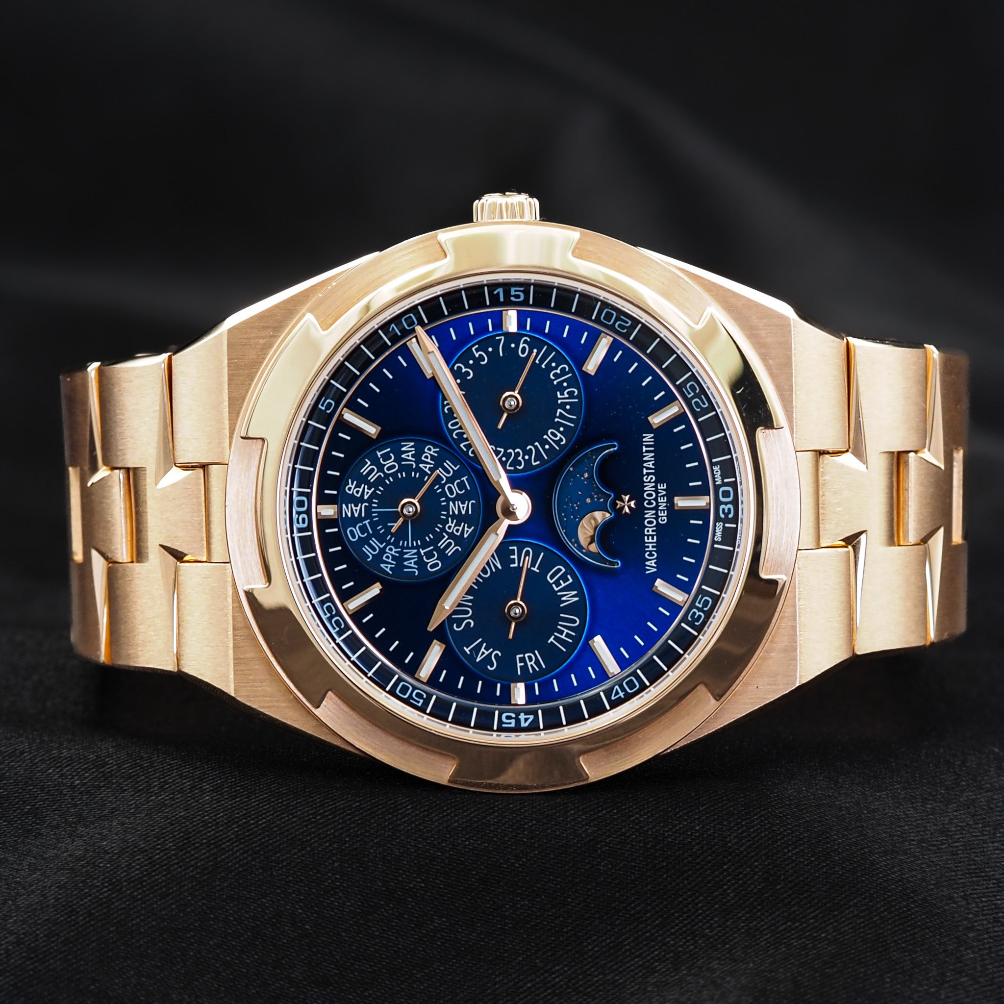 Vacheron Constantin Overseas Perpetual Calendar Ultra-Thin 4300V/120R-B509