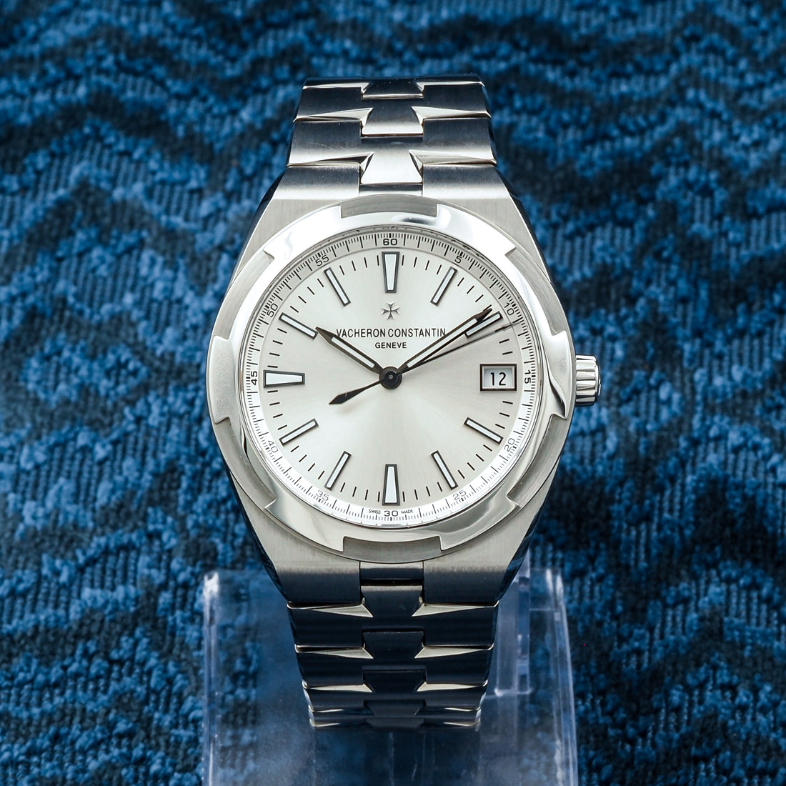Vacheron Constantin 2018 Overseas White Dial 4500V