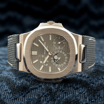 Patek Philippe Nautilus Moon Phase 40 mm White Gold 5712G-001